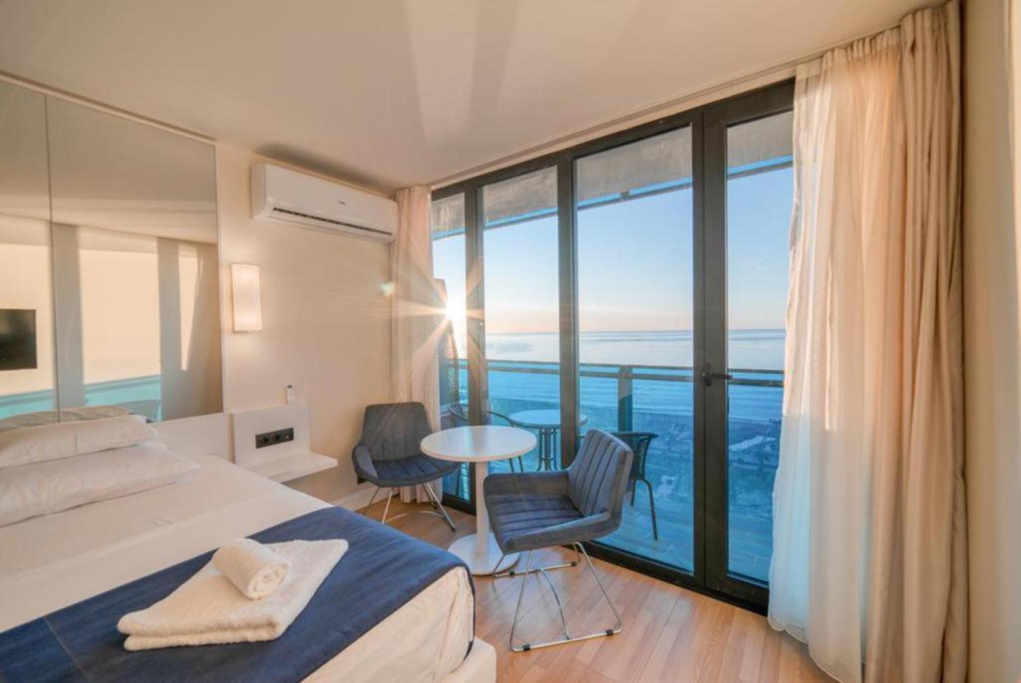 Sea View Orbi City Aparthotel Batumi Exteriör bild